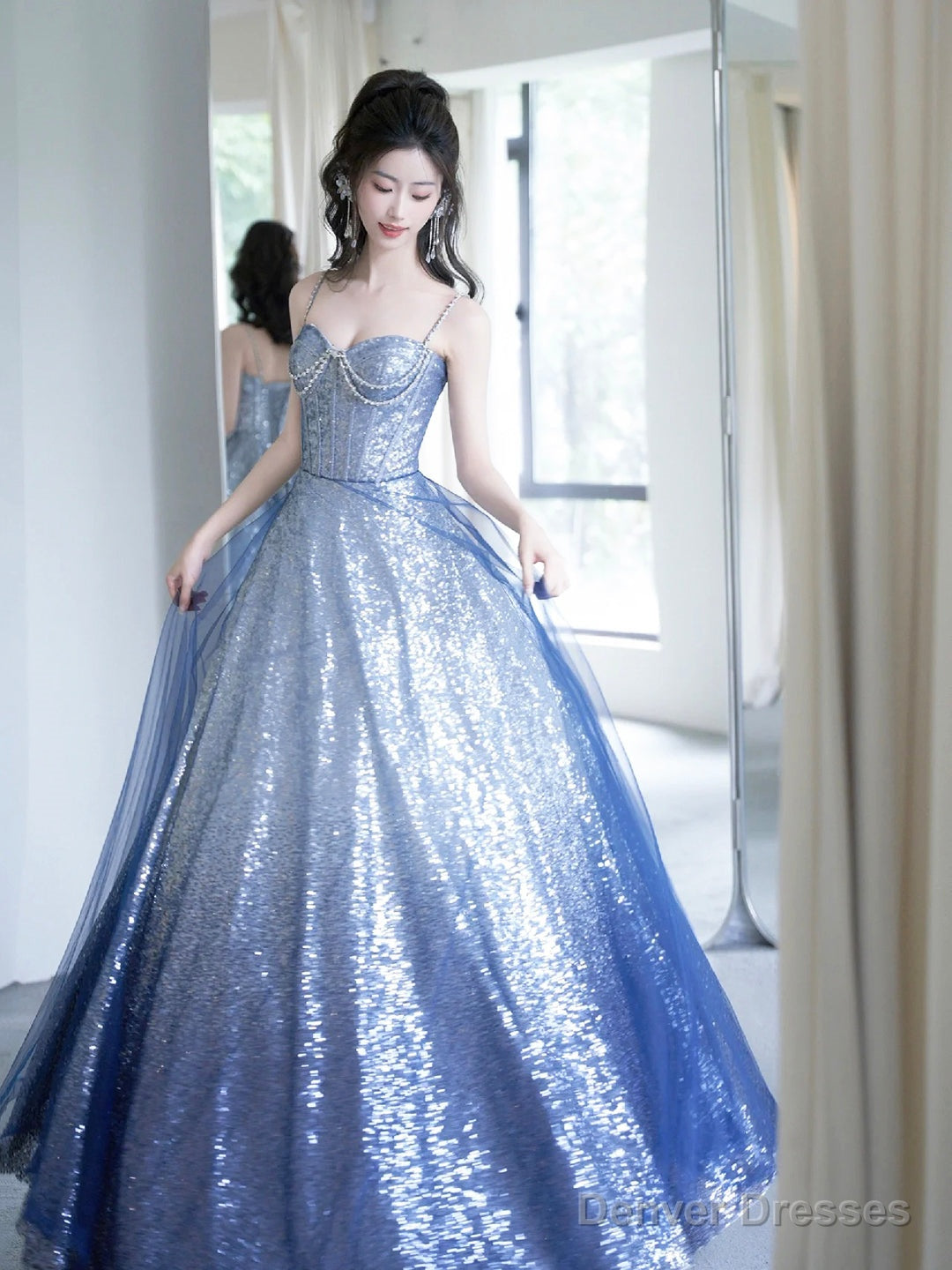 Blue Spaghetti Strap Gradient Sequins Long Prom Dress, Beautiful Sweetheart Neck Evening Party Dress Main image