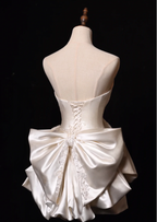 Bow Ivory A Line Sweetheart Neck Lace Satin Mini Homecoming Dress Cocktail Dress