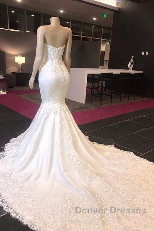 Luxury Sweetheart Appliques Mermaid Wedding Dress Secondary image