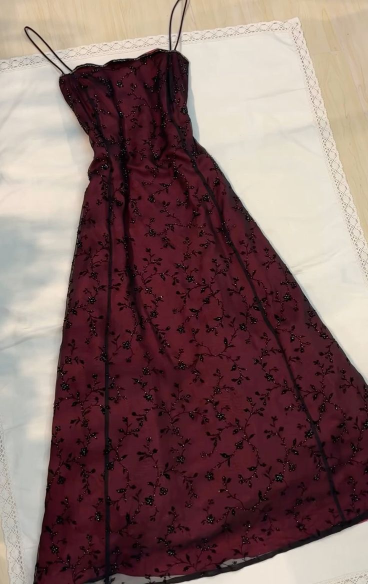 Vintage Burgundy A Line Spaghetti Straps Long Prom Dress Evening Dress Secondary image