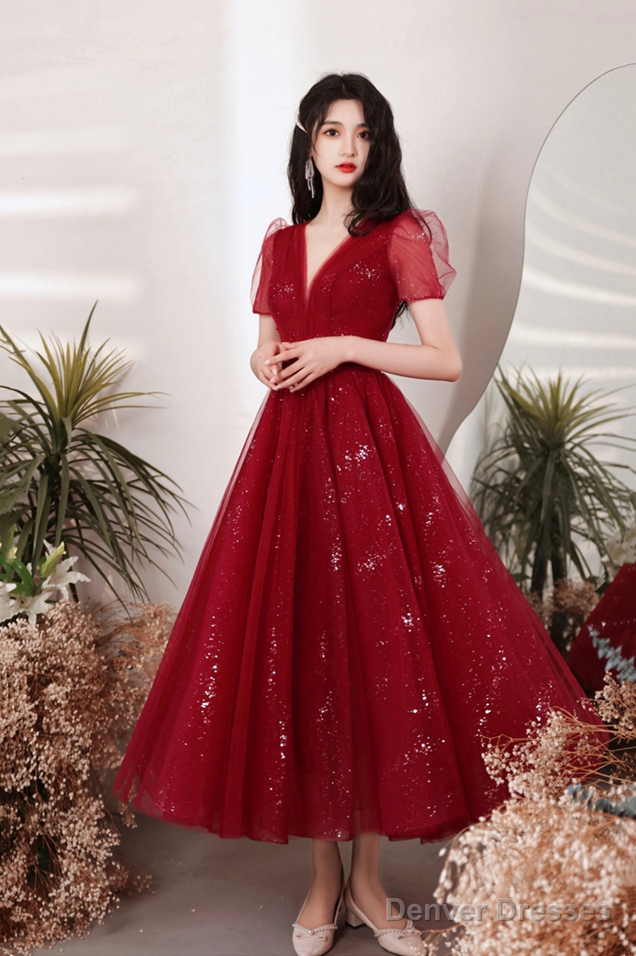 Burgundy V-Neck Tulle Short Prom Dress, A-Line Homecoming Party Dress Main image