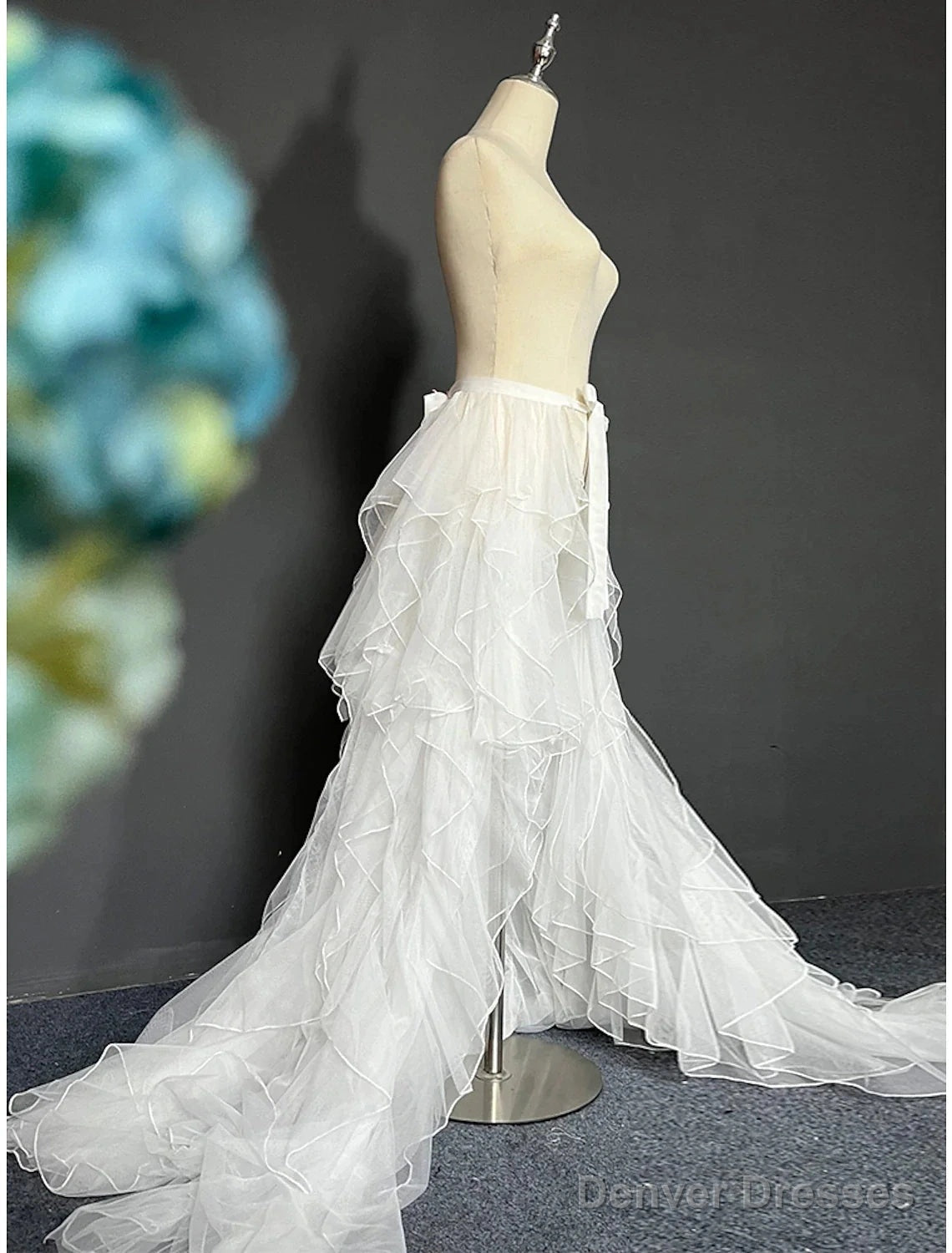 Casual Wedding Dresses A-Line Separates Separates Court Train Tulle Overskirts Bridal Gowns With Solid Color Secondary image