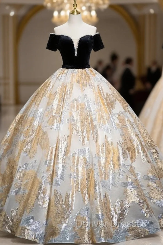 Champagne Embroidery Black Velvet Quinceanera Dress