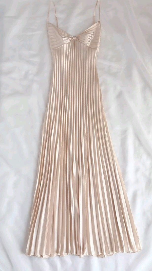 Champagne Spaghetti Straps Long Prom Dress Pleated Evening Dress Main image