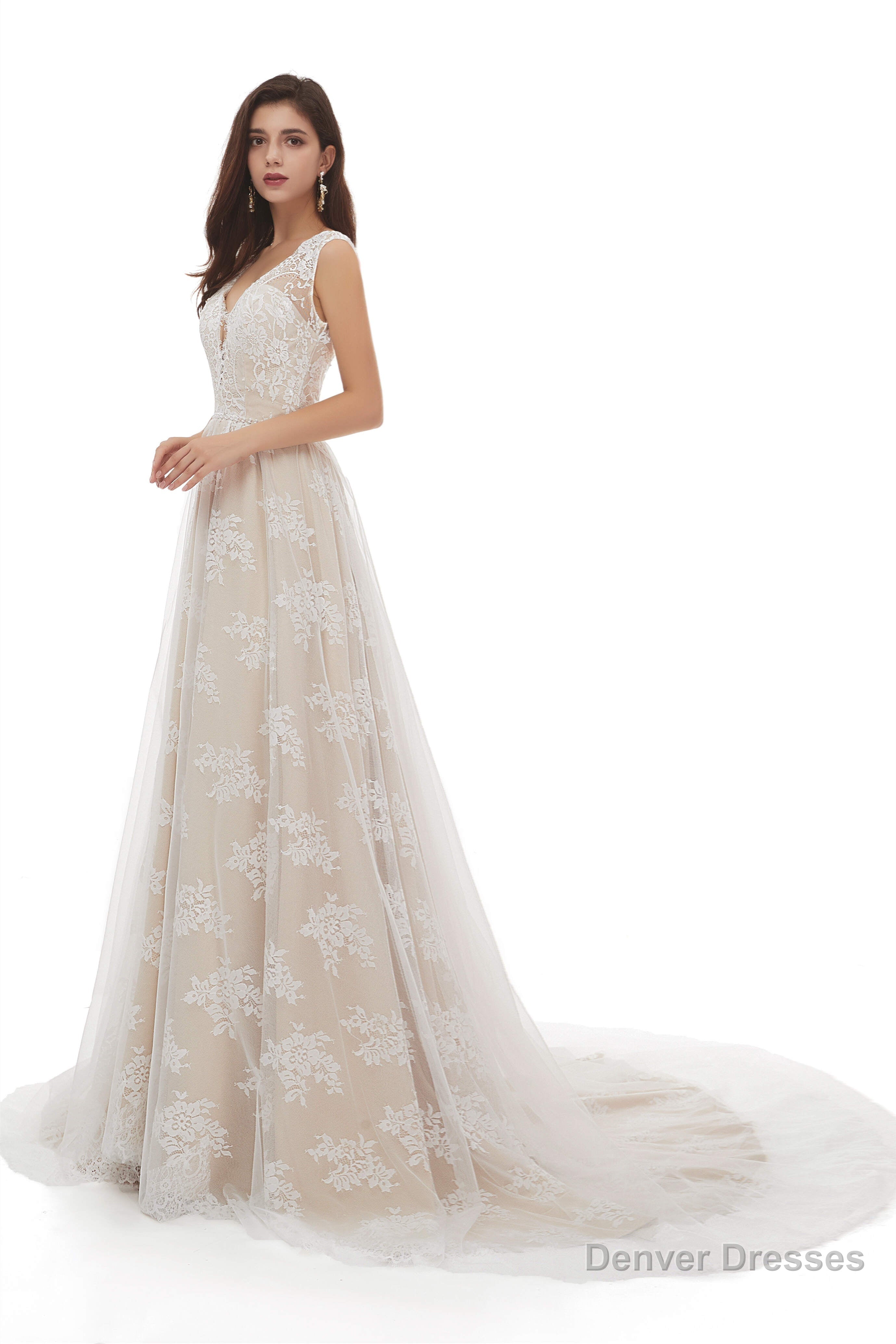 Champagne Tulle Lace Deep V-neck Backless Pearls Wedding Dresses