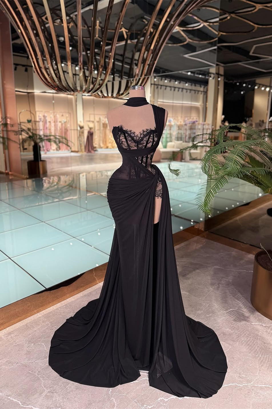 Charming Black One Shoulder Sweetheart Sleeveless Prom Dresses Mermaid Side Split Lace With Pleats Main image