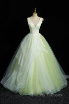 Charming Tulle Lace Green Prom Dress, V-Neck Sleeveless Floor-Length Formal Evening Dress