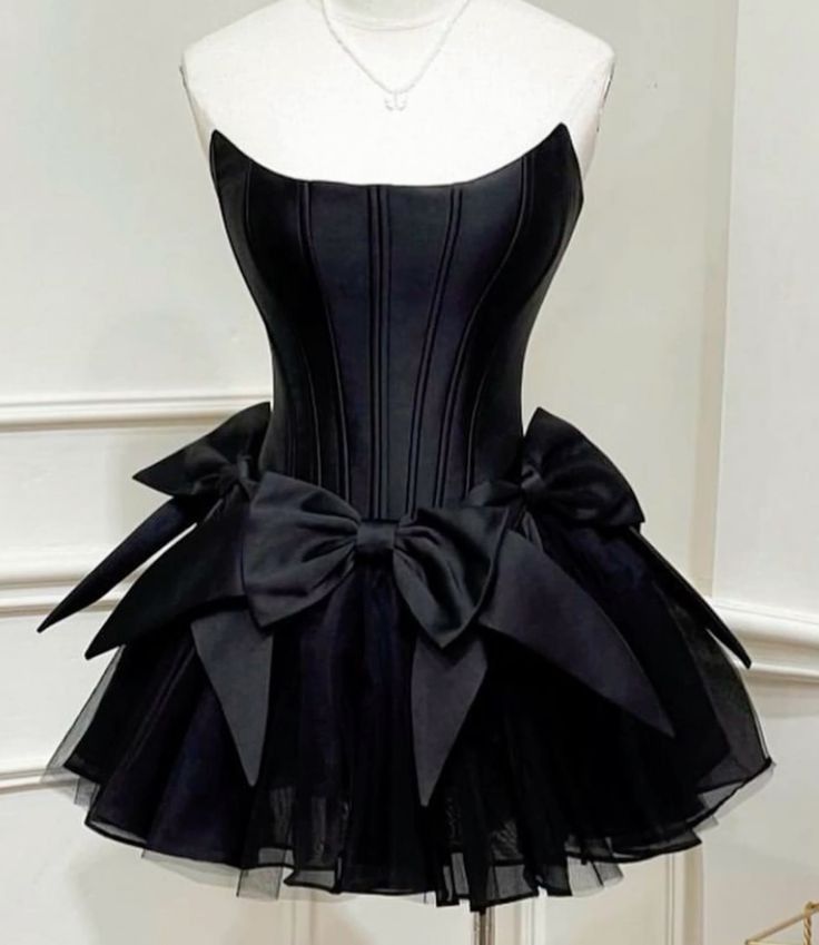 Chic A Line Black Strapless Short Homecoming Dress Satin Party Dress Main image