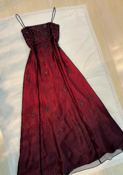 Chic A Line Spaghetti Straps Burgundy Sleeveless Evening Dress Tulle Long Prom Dress