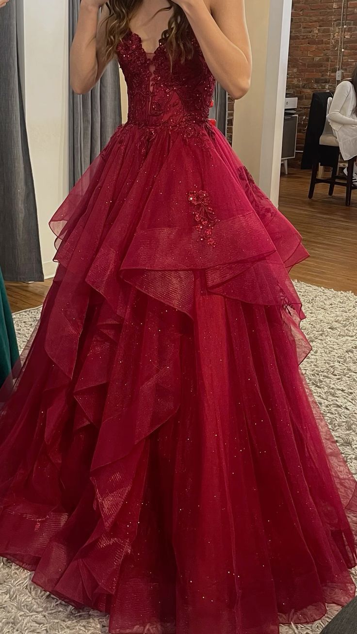 Chic Ball Gown Spaghetti Straps Burgundy Tulle Lace Long Prom Dress Evening Formal Gowns Main image