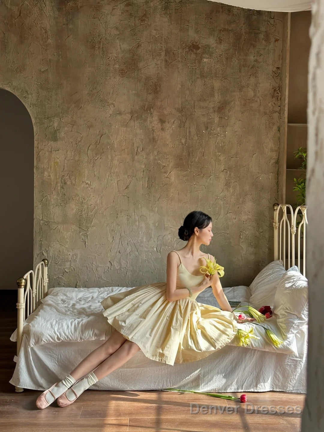 Chic Ball Gown Spaghetti Straps Champagne Homecoming Dresses Birthday Dress Birthday Outfits