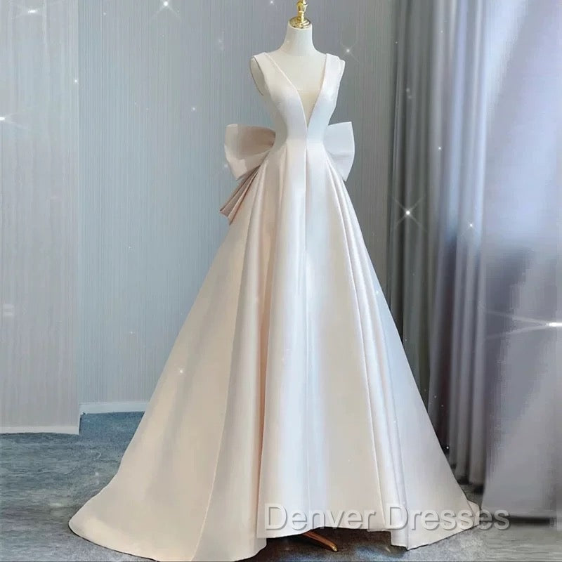 Chic Ball Gown V neckline Sleeveless Ivory Satin Long Wedding Dress With Bow Secondary image