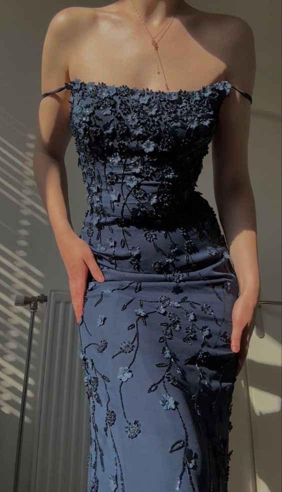 Chic Bodycon Spaghetti Straps 3D Applique Long Prom Dress
