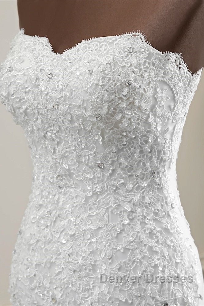 Chic Long Mermaid Strapless Lace Appliques Wedding Dress