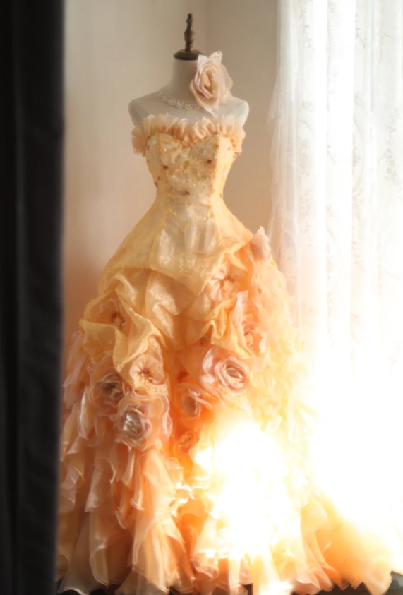 Chic orange heart-shaped neckline handmade flower beading irregular layered skirt A-line wedding dress Secondary image