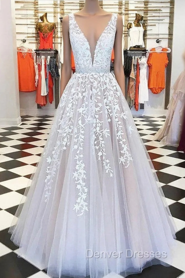 Classic Ivory Long Prom Dress With Lace Appliques Main image