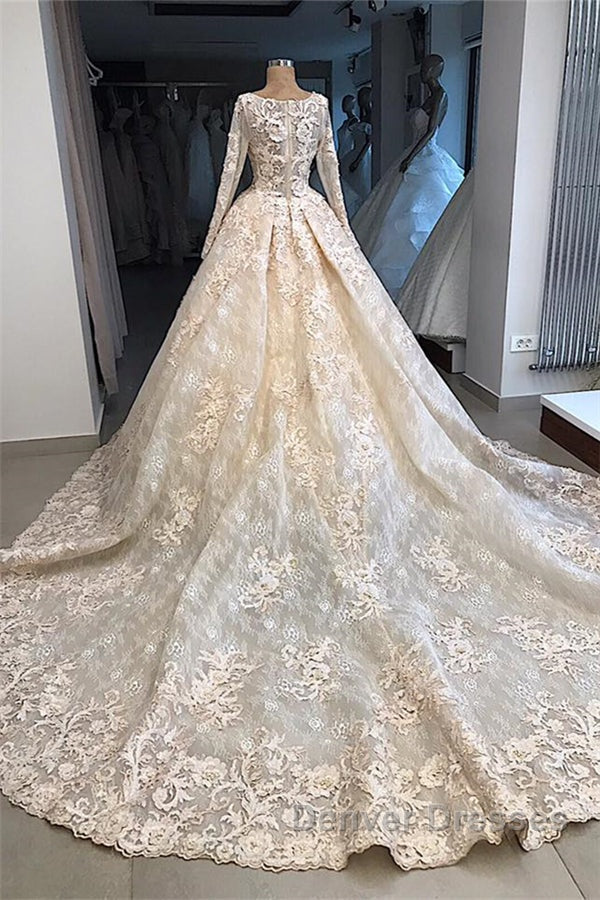Classic Scoop Long Sleevess Appliques Ball Gown Wedding Dress Secondary image