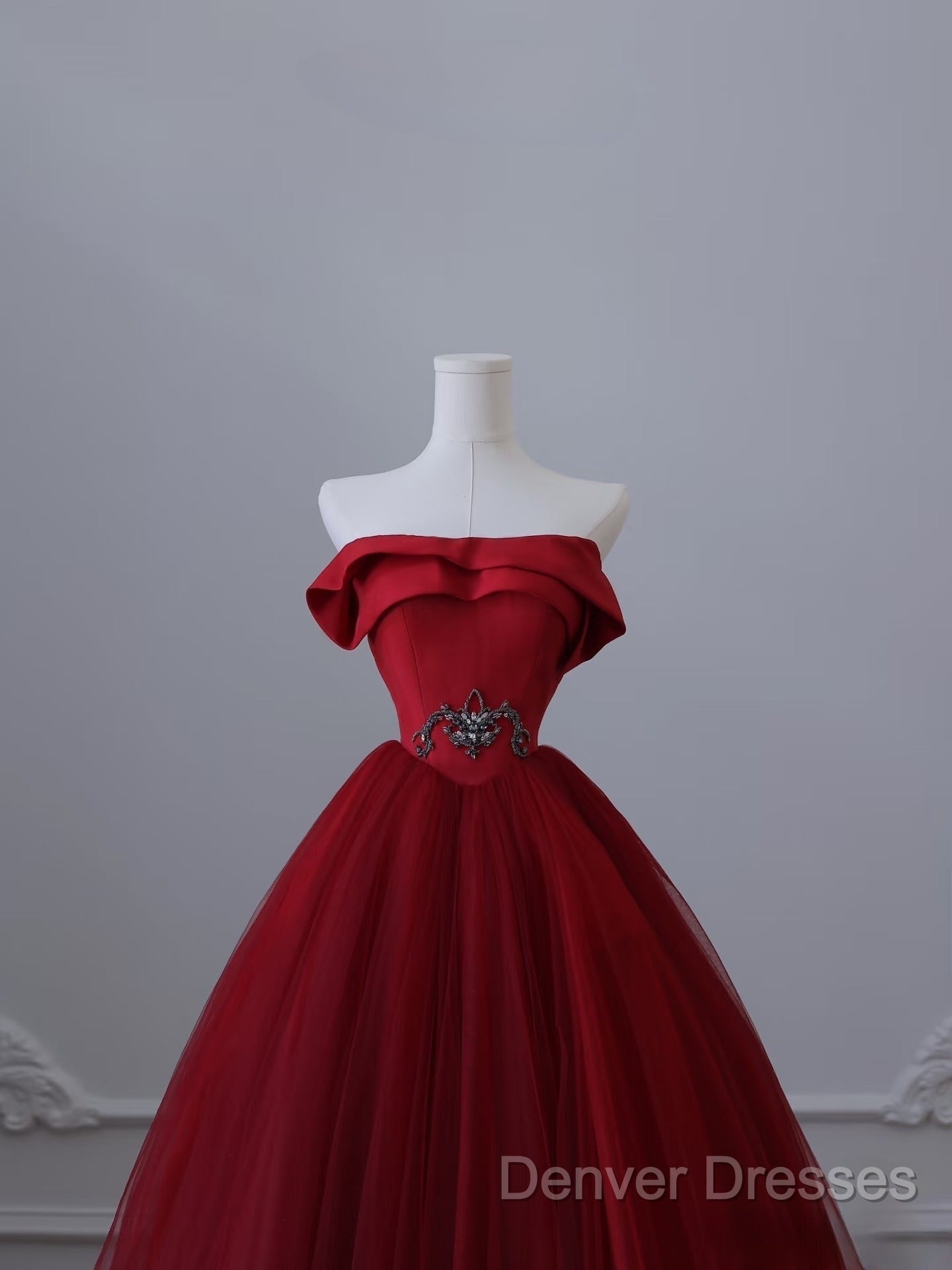 Classy Balll Gown Strapless Red Tulle Long Evening Dress Prom Dress