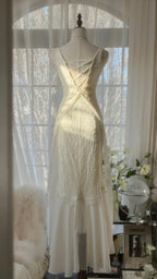 Clean And Elegant White V-Neck Lace Beaded Mermaid Long Prom Dress
