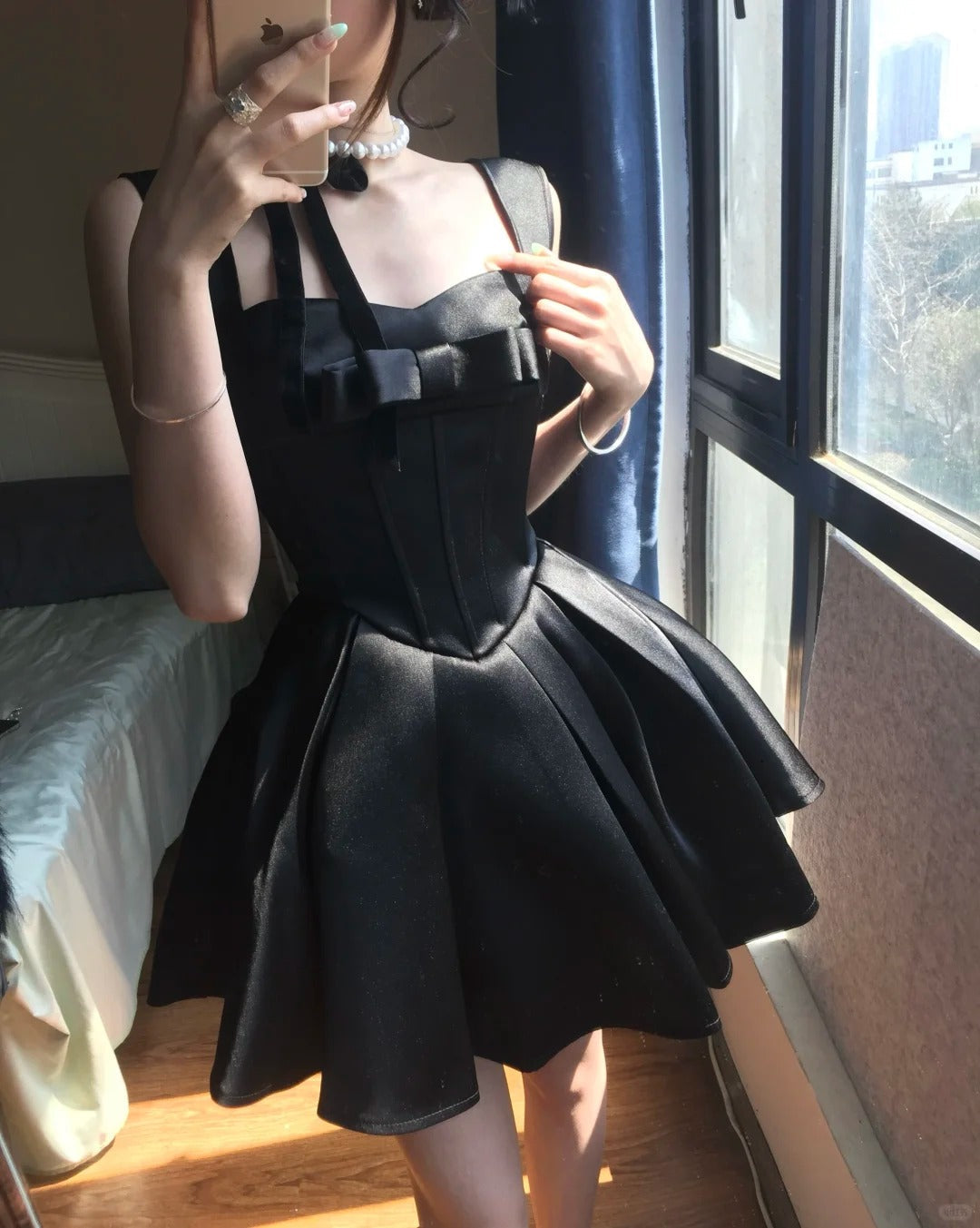 Cute Black Satin Bow A-Line Mini 17Th Birthday Homecoming Dress Main image