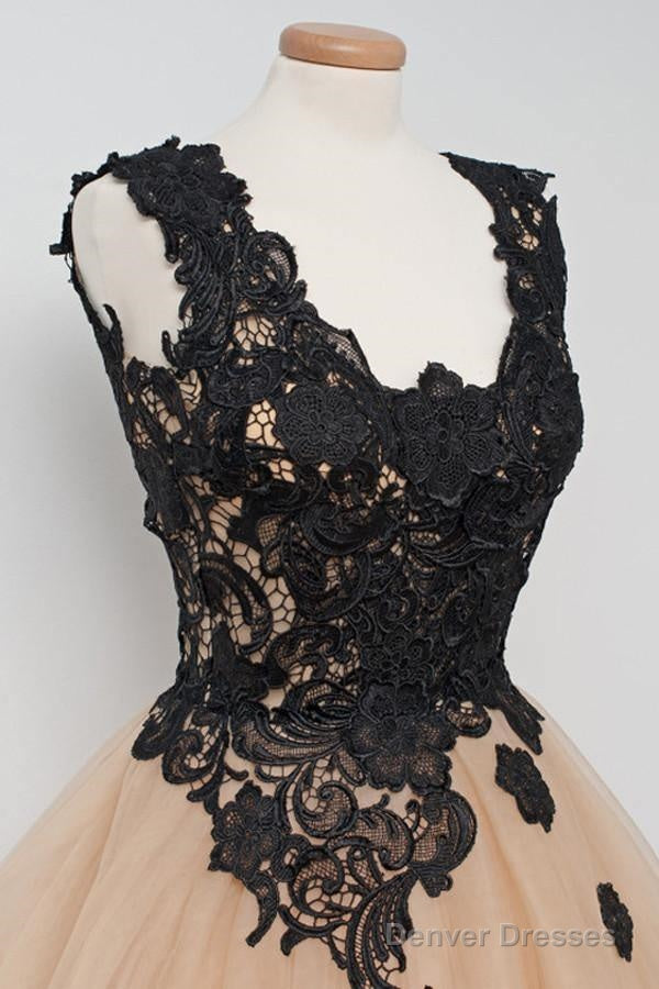 Cute Square Knee-Length Homecoming Dress With Black Lace Appliques