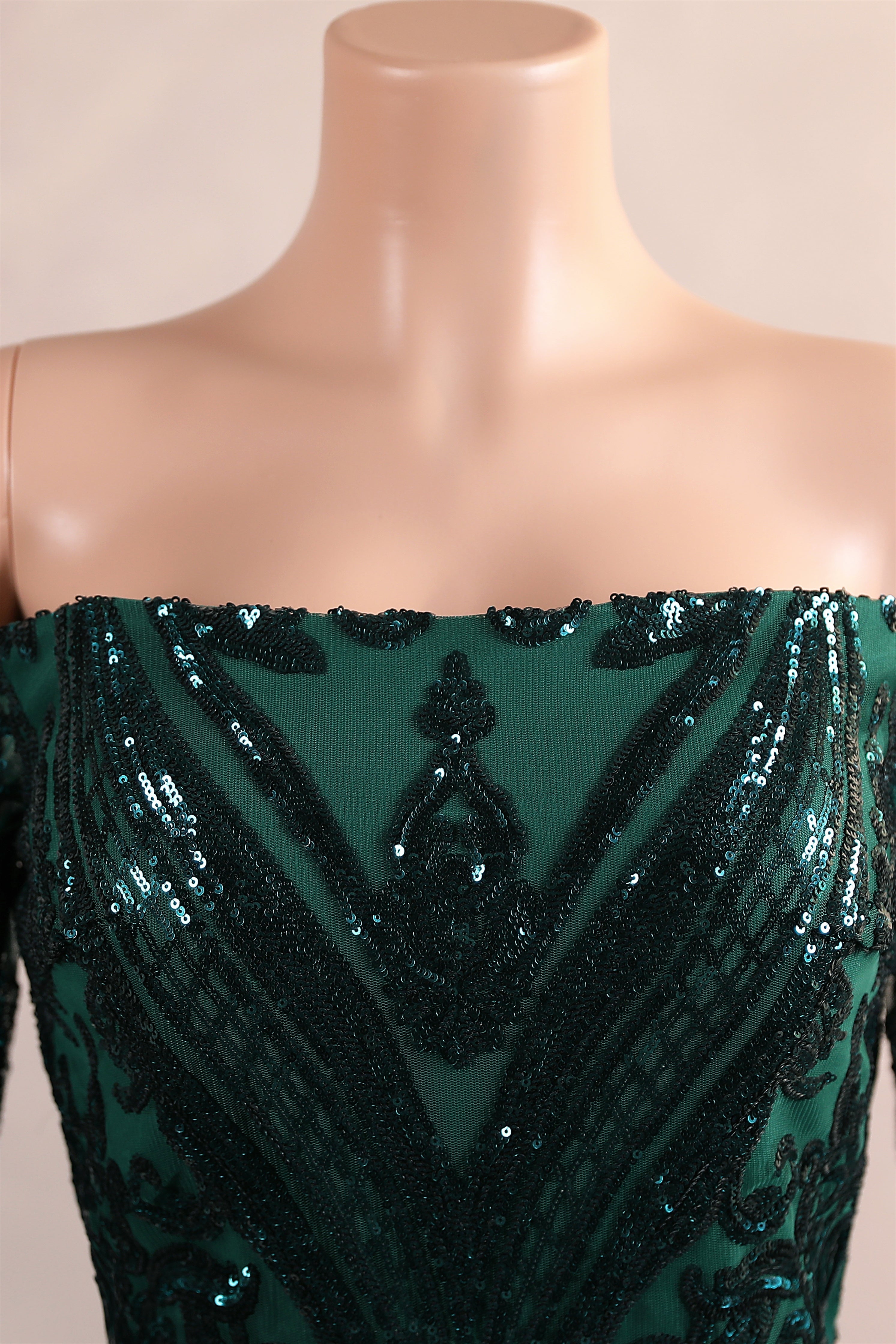 Dark Green Off-The-Shoulder Long Sleeves Sequin Mermaid Prom Dresses