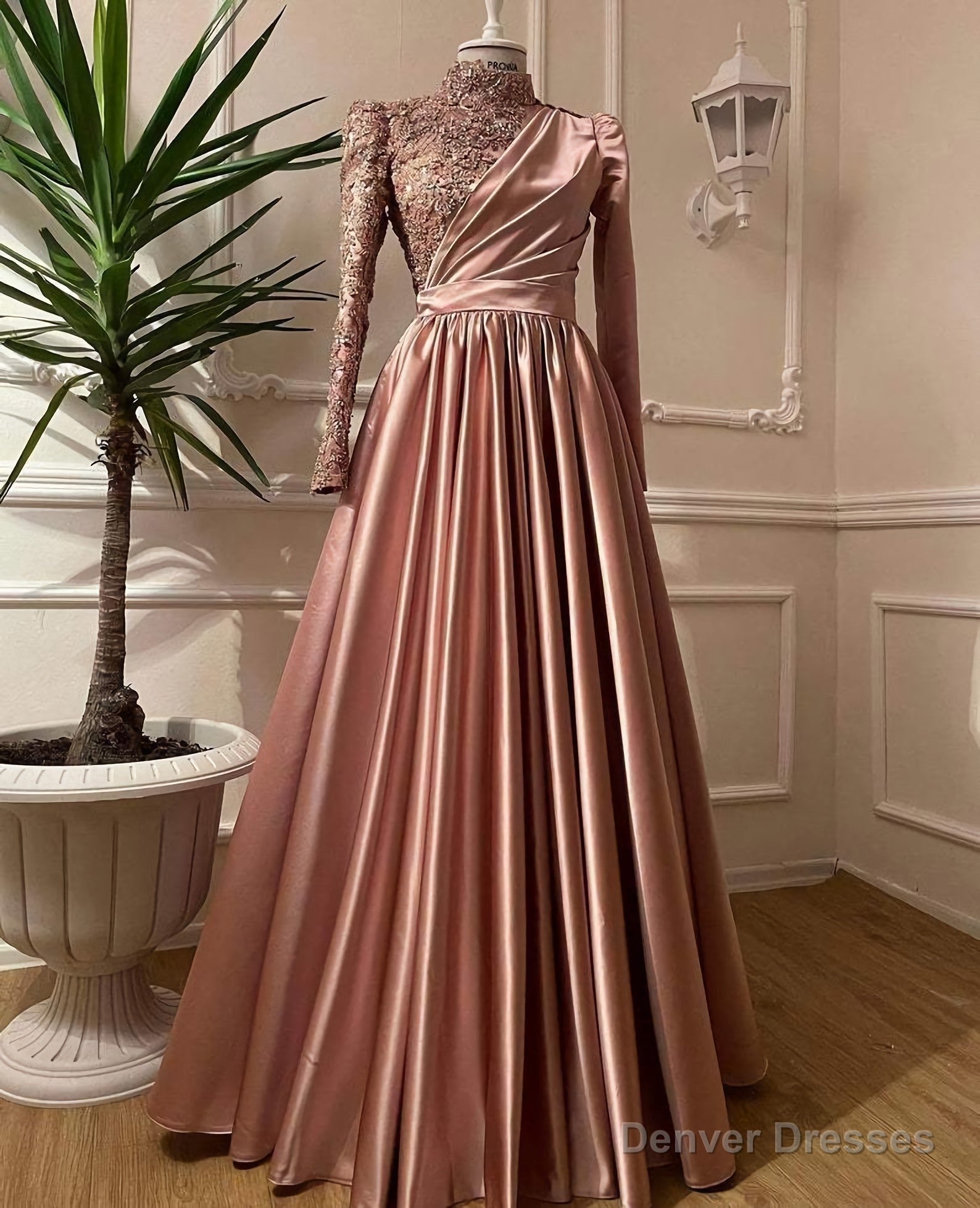 Rose Gold Silver Prom Dress, Long Sleeves Dubai Evening Dresses, Muslim Women Wedding Party Gowns 2025 Elegant Silver Grey Arabic Engagement Main image