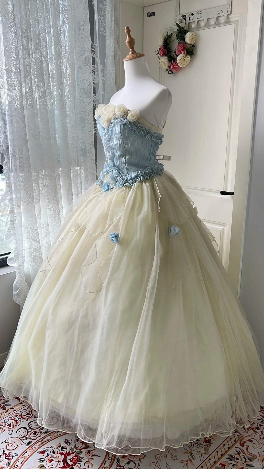 Dreamy Blue And Yellow Color-Blocked Strapless Tulle Ball Gown Evening Dress Sweet 16Th Dress