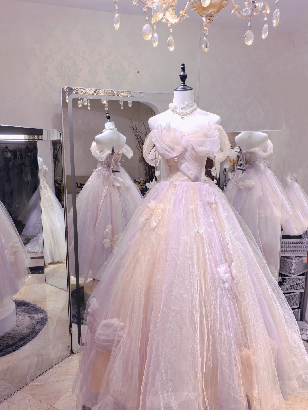 Dreamy Light Pink Off-Shoulder Tulle Floor-Length Ball Gown Evening Dress Main image