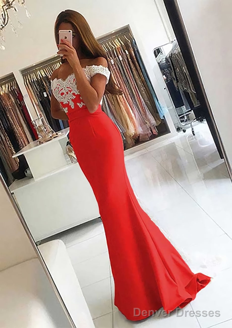 Elastic Satin Prom Dresses Trumpet/Mermaid V-Neck Sweep Train With Lace