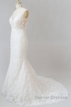 Elegant Appliques V-neck Sheath Wedding Dress