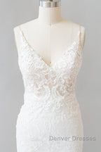 Elegant Appliques V-neck Sheath Wedding Dress