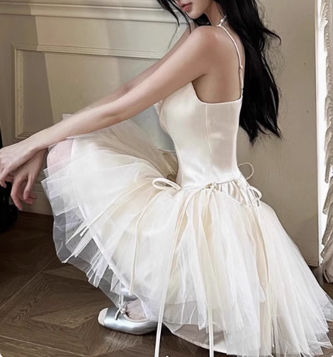 Elegant Ballet Style Strapless Tulle A-Line Birthday Short Skirt Homecoming Dress Main image