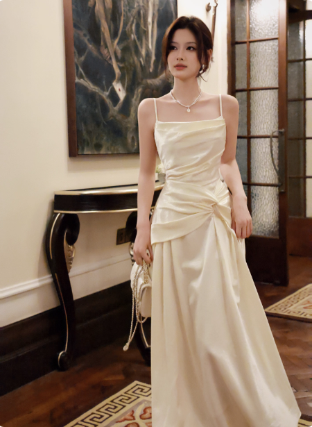 Elegant Beige Spaghetti Strap Square Neck Knot-Embellished Satin Long Prom Dress Evening Dress Bridesmaid Dress Main image