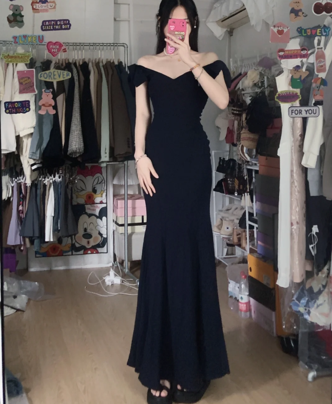 Elegant Black Mermaid V-Neck Bow Strap Satin Long Prom Dress Evening Dress