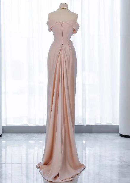 Elegant Black Slim-Fit Off-The-Shoulder Satin Long Prom Dress Evening Dress