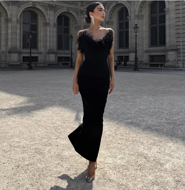 Elegant Black Strapless Feather Satin Bodycon Long Prom Dress Evening Dress Main image