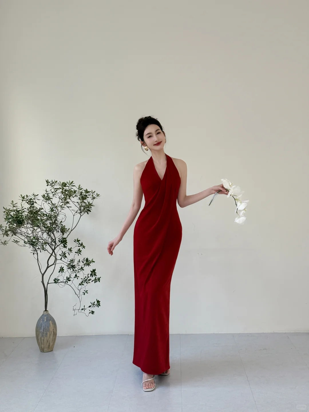 Elegant Burgundy Fitted Halter Neck Deep V-Neck Satin Long Prom Evening Dress Main image