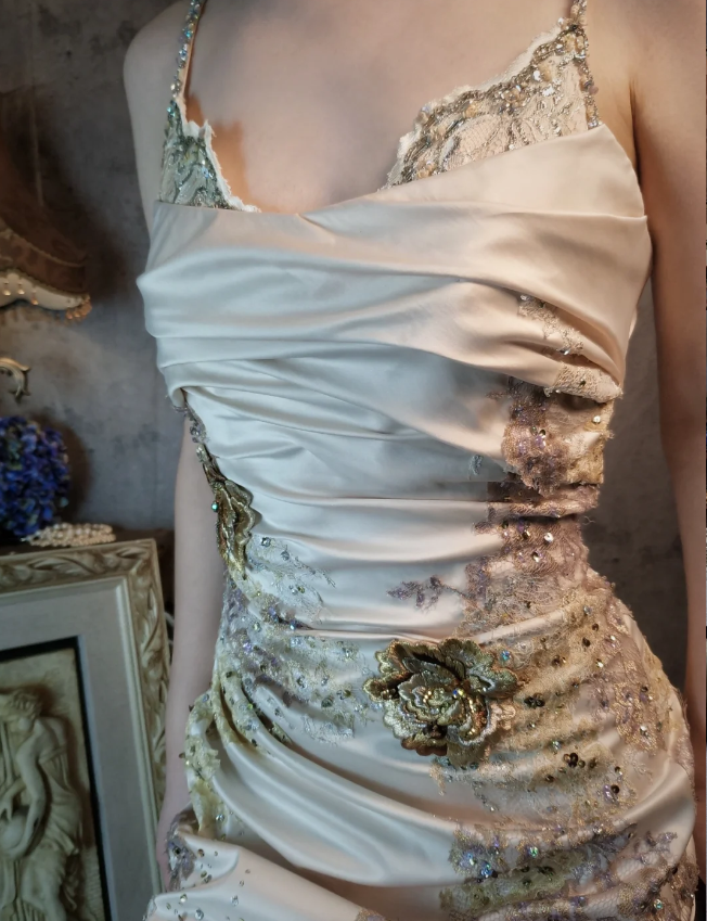 Elegant Champagne Fitted Spaghetti Strap Beaded Embroidered Satin Prom Dress Evening Dress