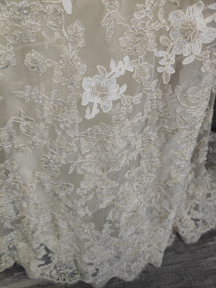 Elegant Champagne Off-White Sweetheart Neck Lace Train Prom Dress Evening Dress