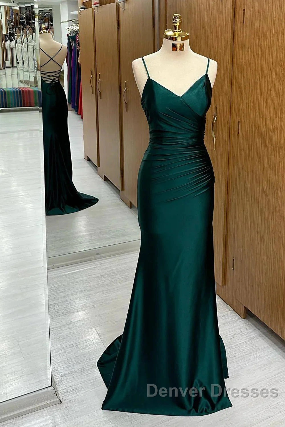Elegant Dark Green Mermaid Spaghetti Strap Satin Long Prom Dress