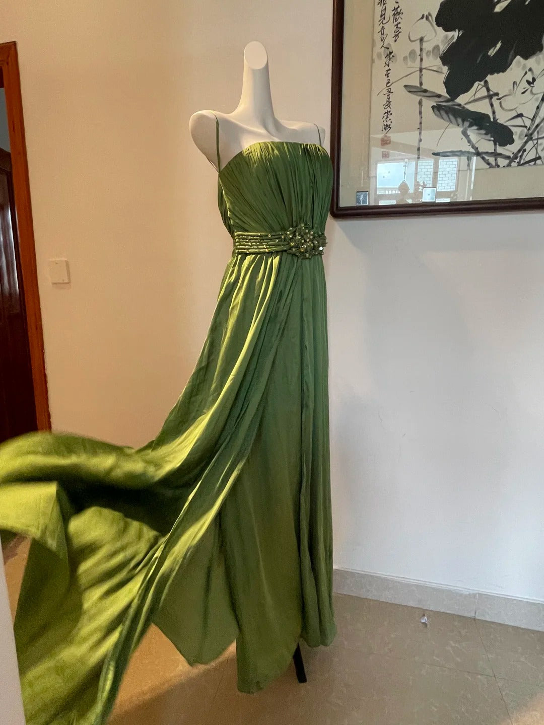 Elegant Green A-Line Spaghetti Strap Pleated Beaded Satin Long Prom Dress Evening Dress Bridesmaid Dress Secondary image