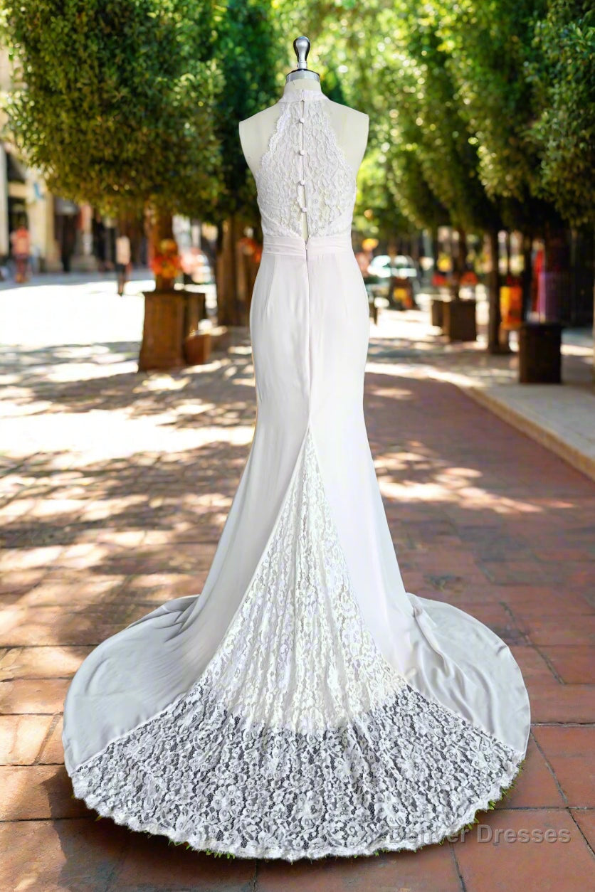 Elegant Halter Court Train Bridesmaid Dresses Chiffon Lace Mermaid Wedding Gown Secondary image