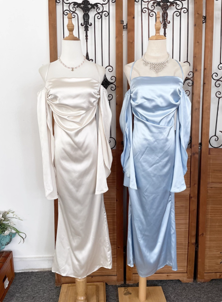 Elegant Ivory Halter Off-The-Shoulder Slim-Fit Satin Long Prom Dress Evening Dress