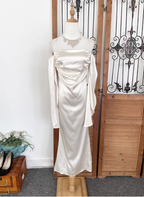 Elegant Ivory Halter Off-The-Shoulder Slim-Fit Satin Long Prom Dress Evening Dress