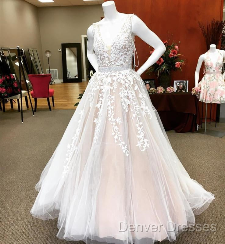 Elegant Ivory Lace Embroidery Champagne Tulle Wedding Dress V Neck Secondary image