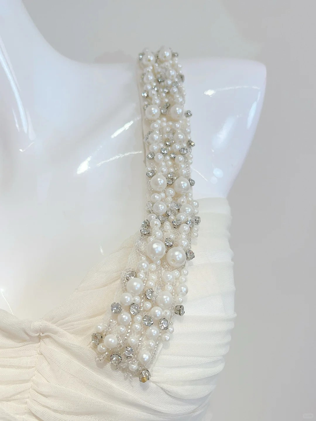 Elegant Ivory Mermaid One-Shoulder Neckline Pearl Rhinestone Satin Long Prom Dress Evening Dress Bridesmaid Dress