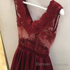 Elegant Lace V-Neck Cap Sleeves Homecoming Dress Short Cocktail Dress