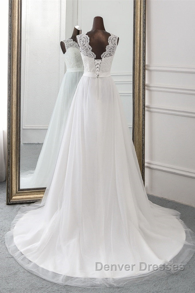 Elegant Long A-line Jewel Tulle Appliques Lace Wedding Dress Secondary image