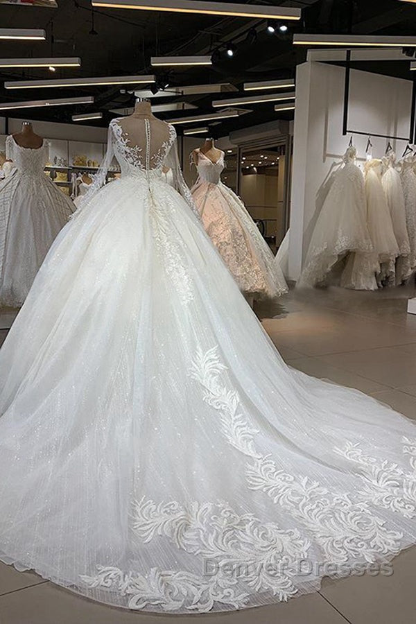 Elegant Long Ball Gown Sweetheart Tulle Wedding Dress with Sleeves Secondary image